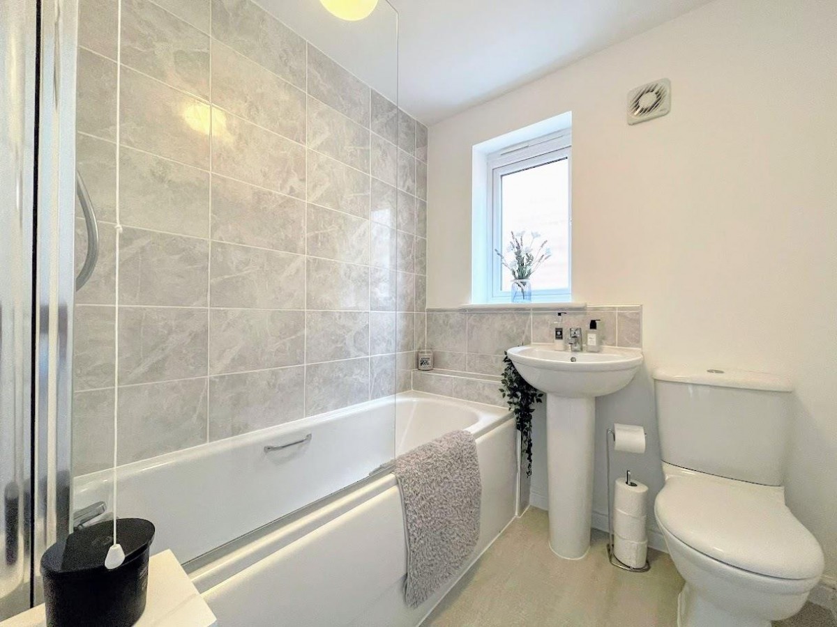 23 Shepherd Way, Royston, Barnsley, S71 4FX