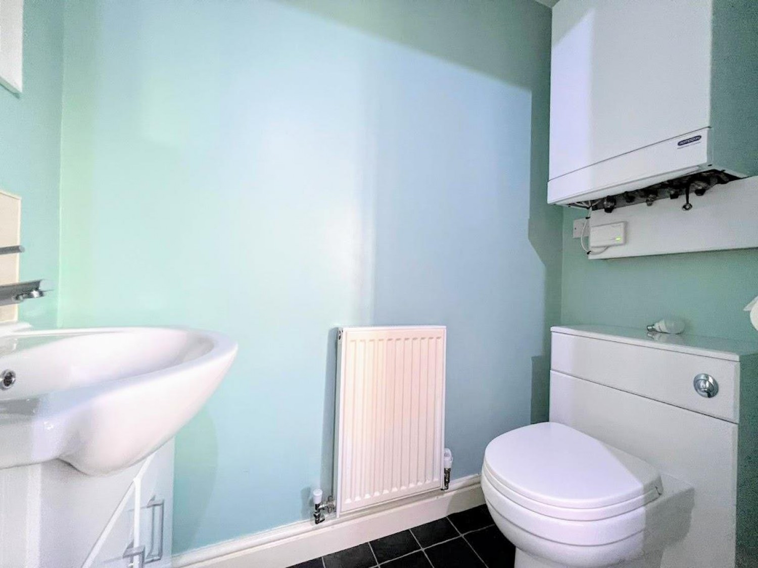 3 bedroom House for sale in Highstone View, Barnsley, South Yorkshire
