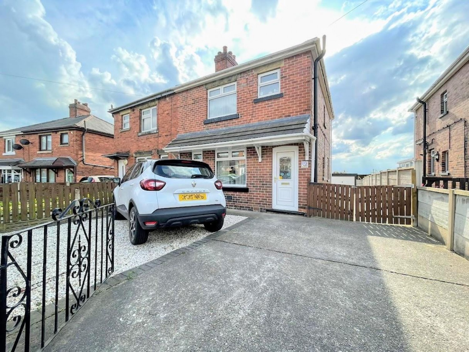 3 bedroom House for sale in The Grove, Barnsley, South Yorkshire
