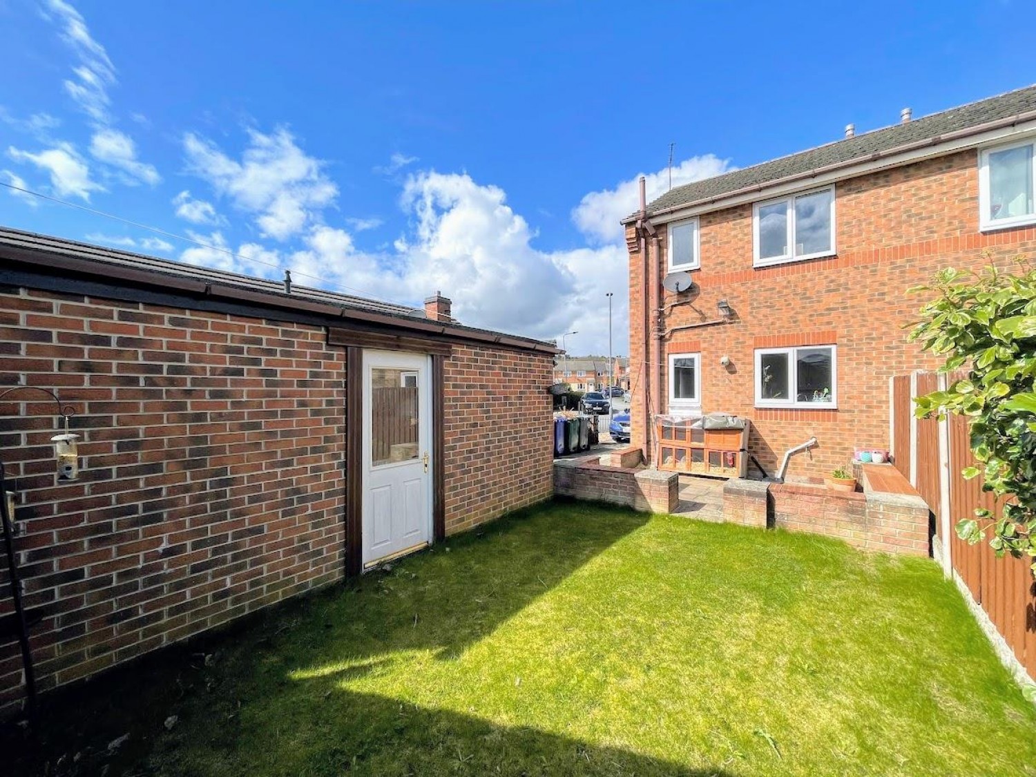2 bedroom House for sale in Birchfield Crescent, Dodworth, Barnsley, South Yorkshire