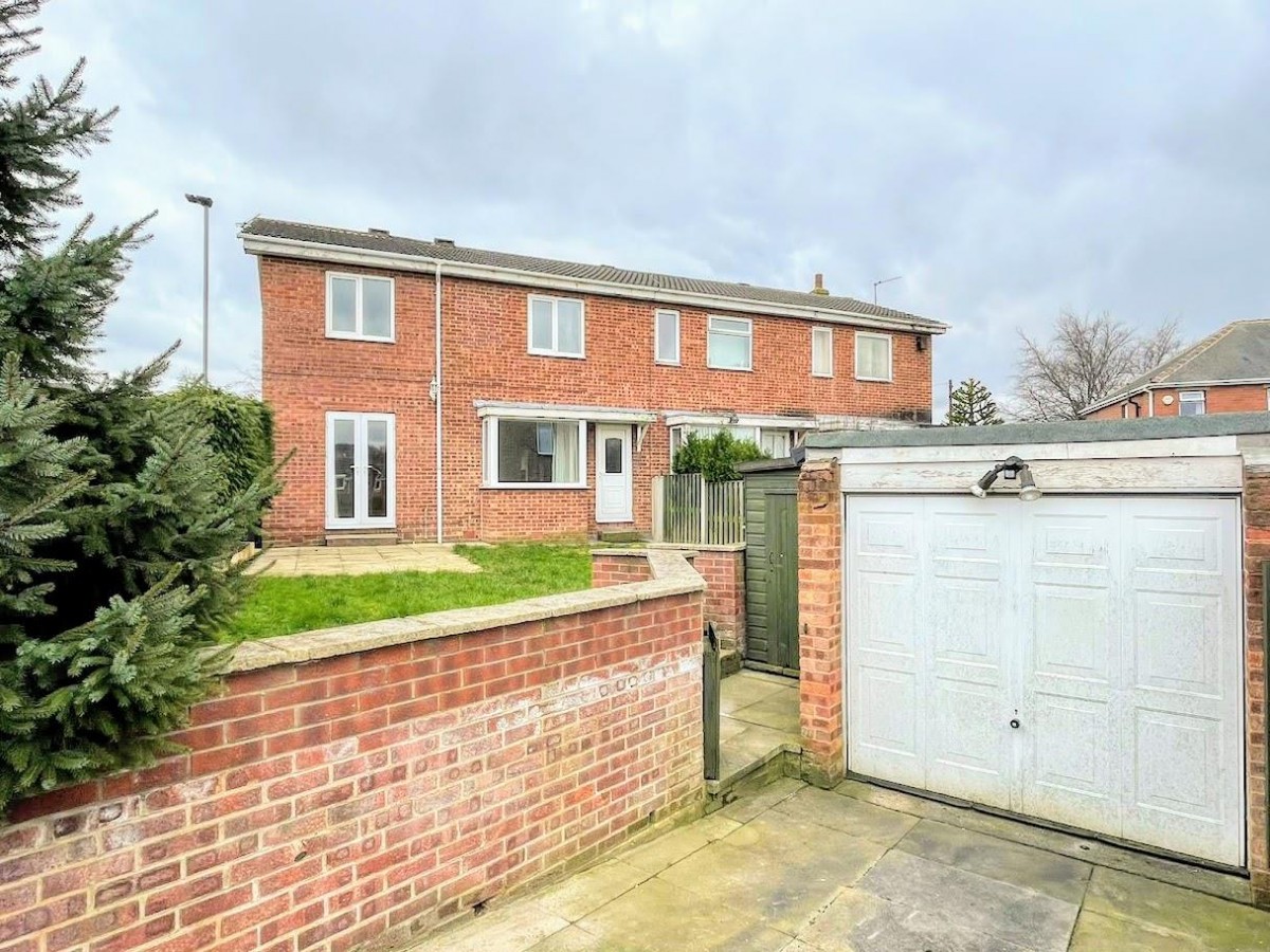 Cloudberry Way, Staincross, Barnsley, South Yorkshire