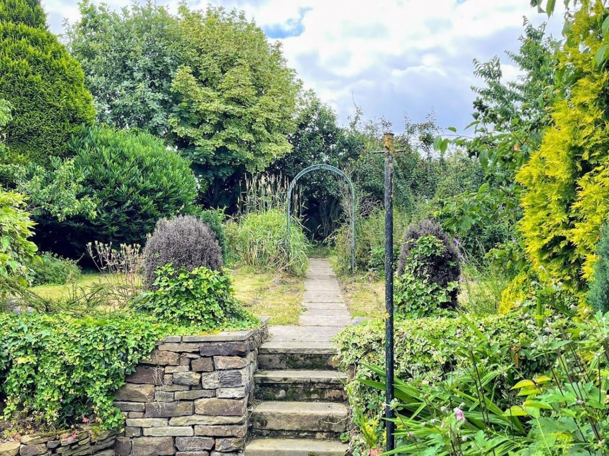 Upper Hoyland Road, Hoyland, Barnsley, South Yorkshire