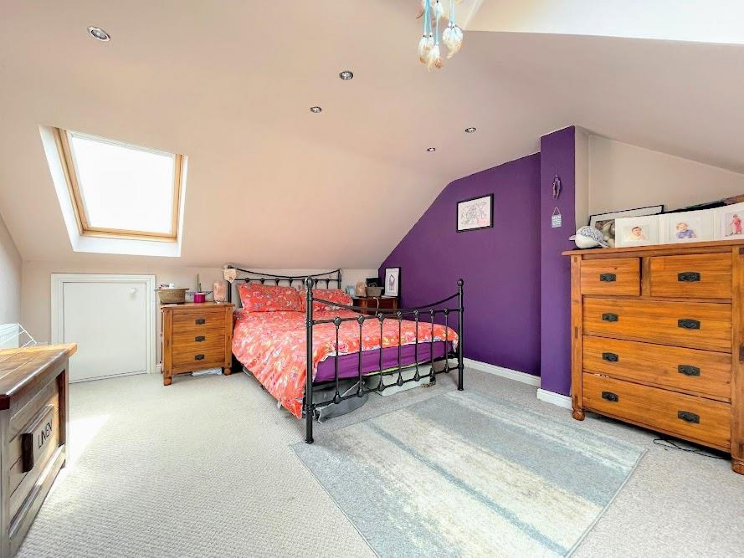 4 bedroom House for sale in Canal Street, Barnsley, South Yorkshire