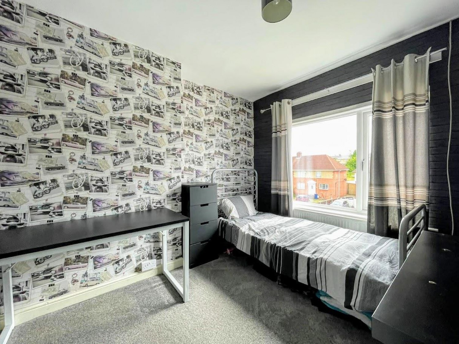4 bedroom House for sale in Windsor Street, Rotherham, South Yorkshire