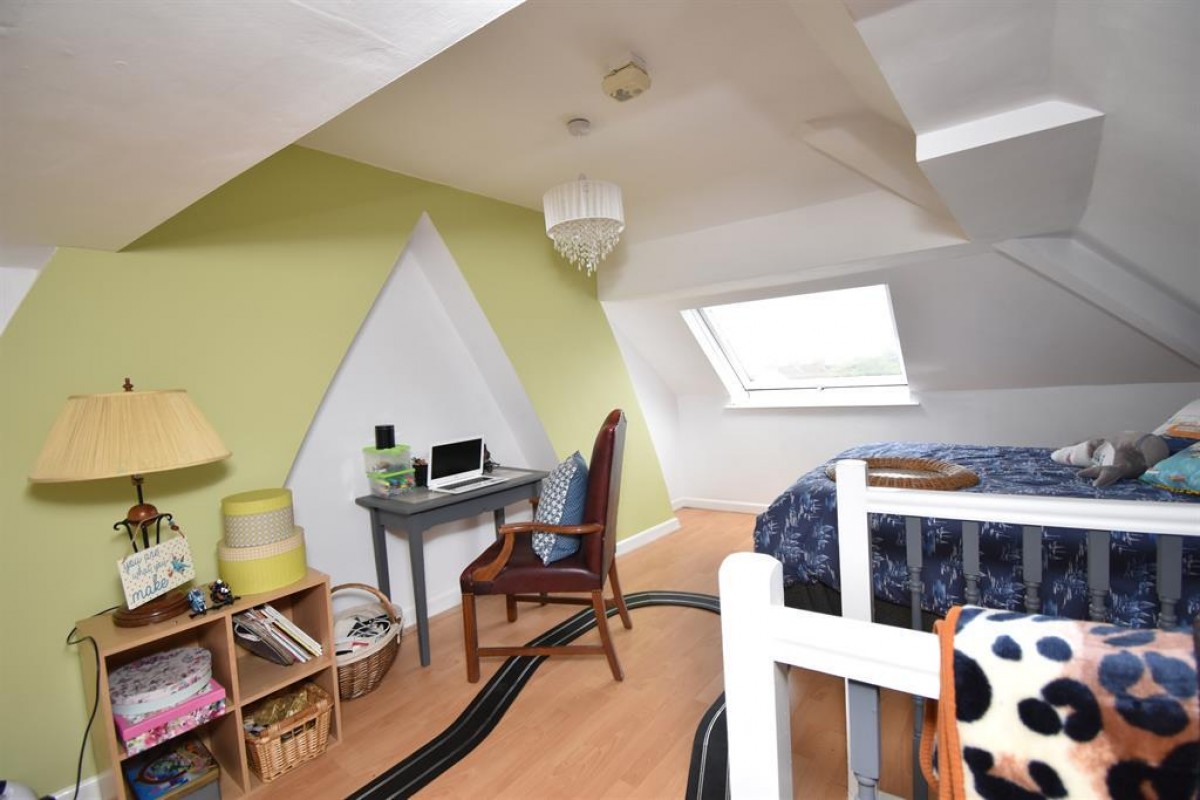 Forest Road , Kingswood, Bristol, BS15 8EG