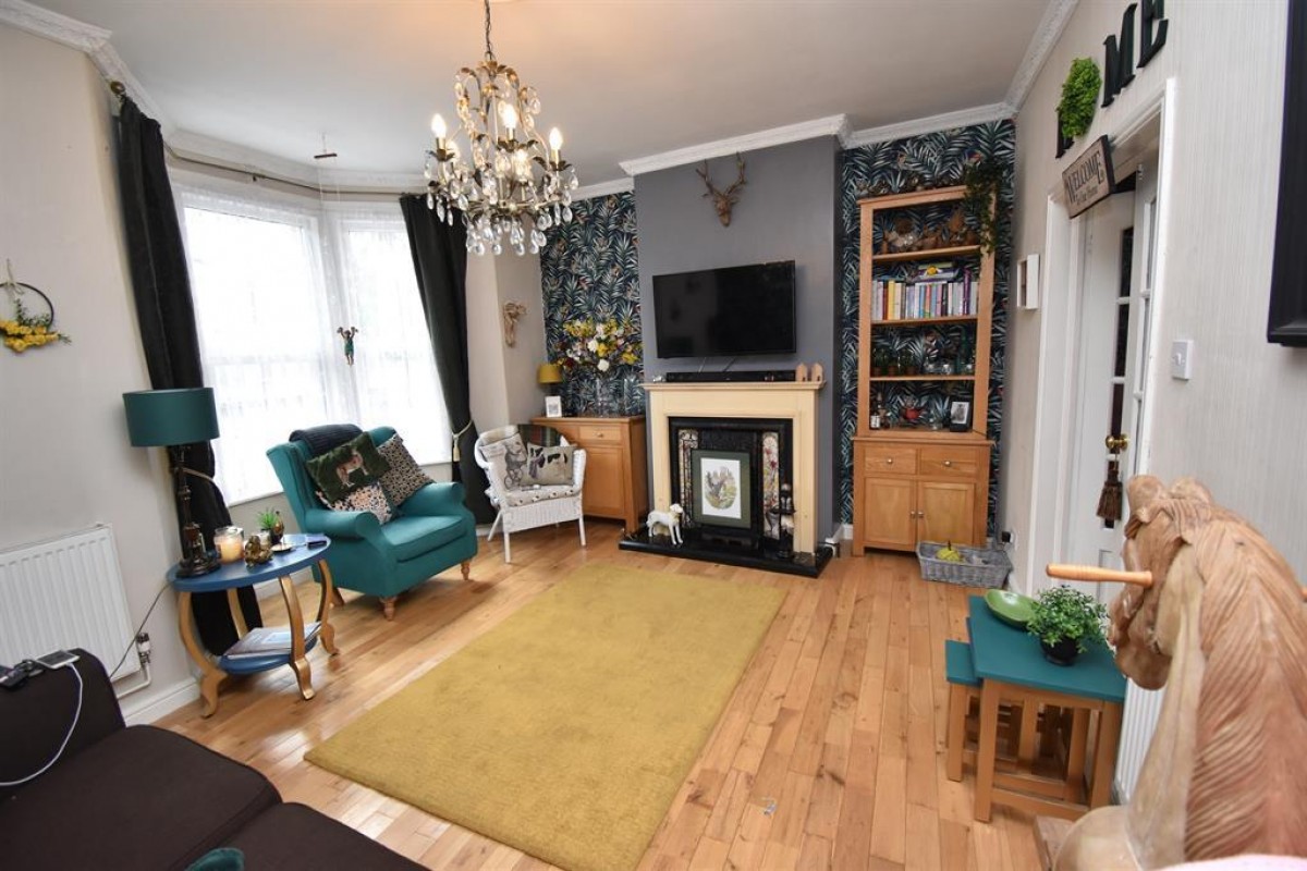 Forest Road , Kingswood, Bristol, BS15 8EG