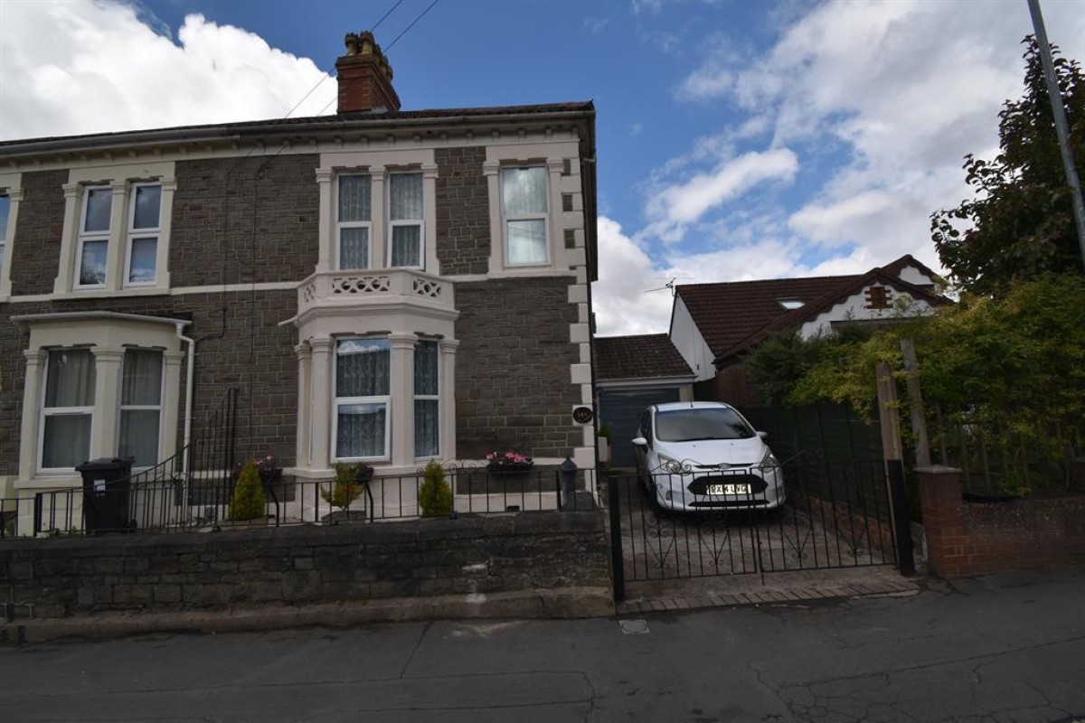 Forest Road , Kingswood, Bristol, BS15 8EG
