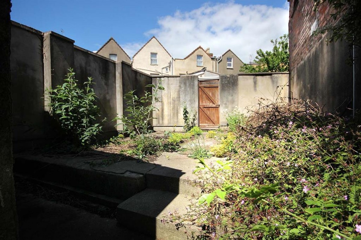 Fishponds Road, Eastville, Bristol, BS5 6SE