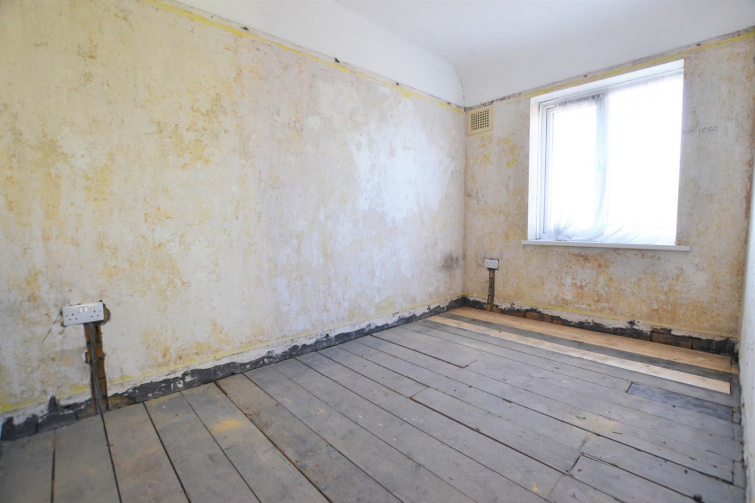 Headley Walk, Bristol, BS13 7NS