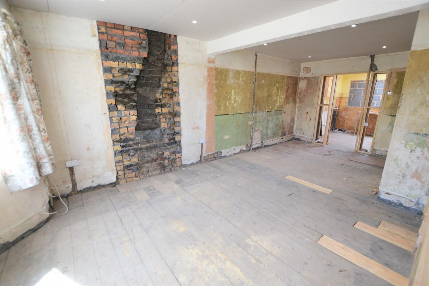 Headley Walk, Bristol, BS13 7NS