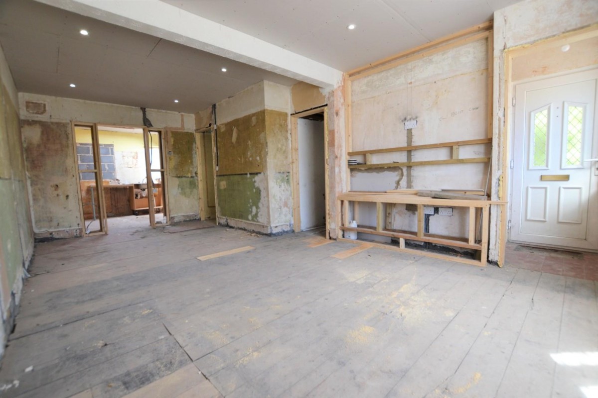 Headley Walk, Bristol, BS13 7NS