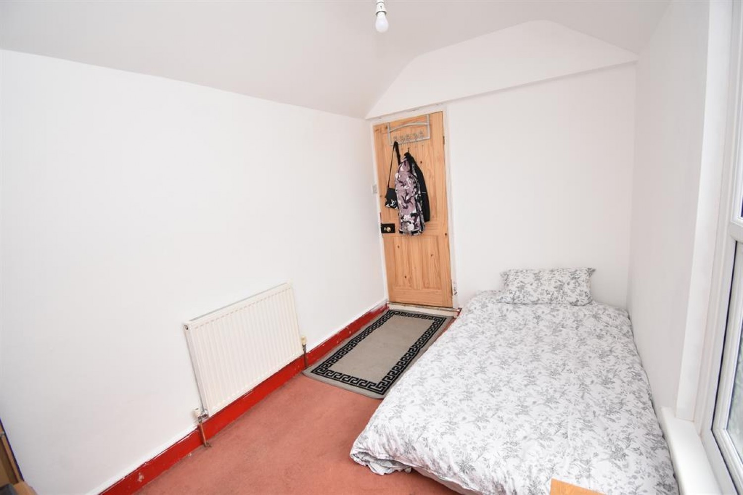 Blackhorse Road, Kingswood, Bristol, BS15 8EF