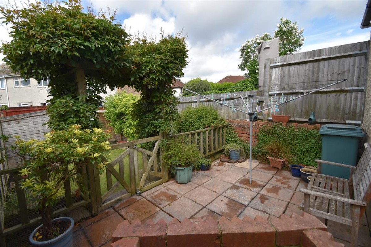 Blackhorse Road, Kingswood, Bristol, BS15 8EF