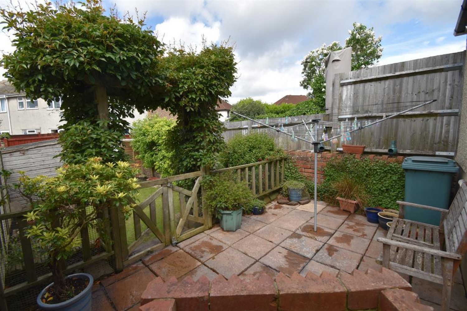 Blackhorse Road, Kingswood, Bristol, BS15 8EF