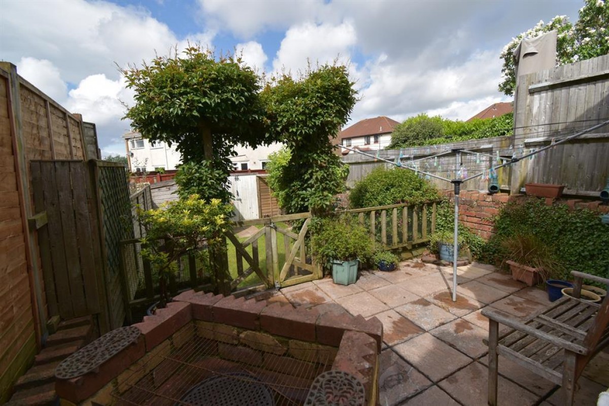 Blackhorse Road, Kingswood, Bristol, BS15 8EF