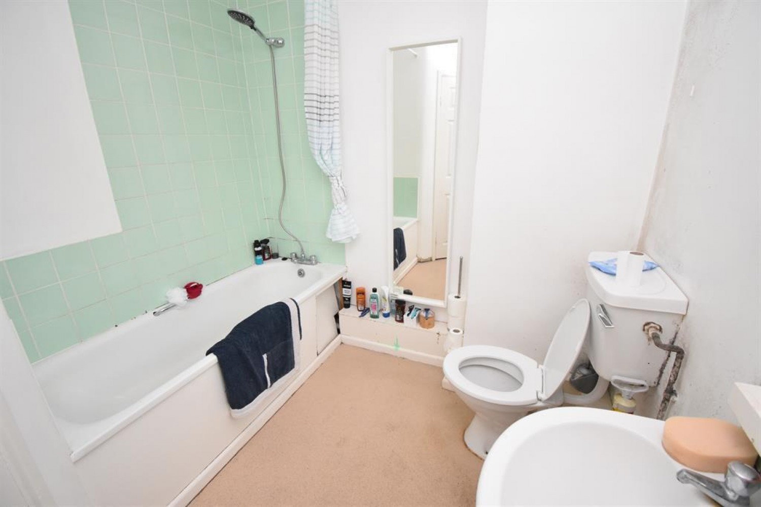 New Cheltenham Road, Kingswood, Bristol, BS15 4RN