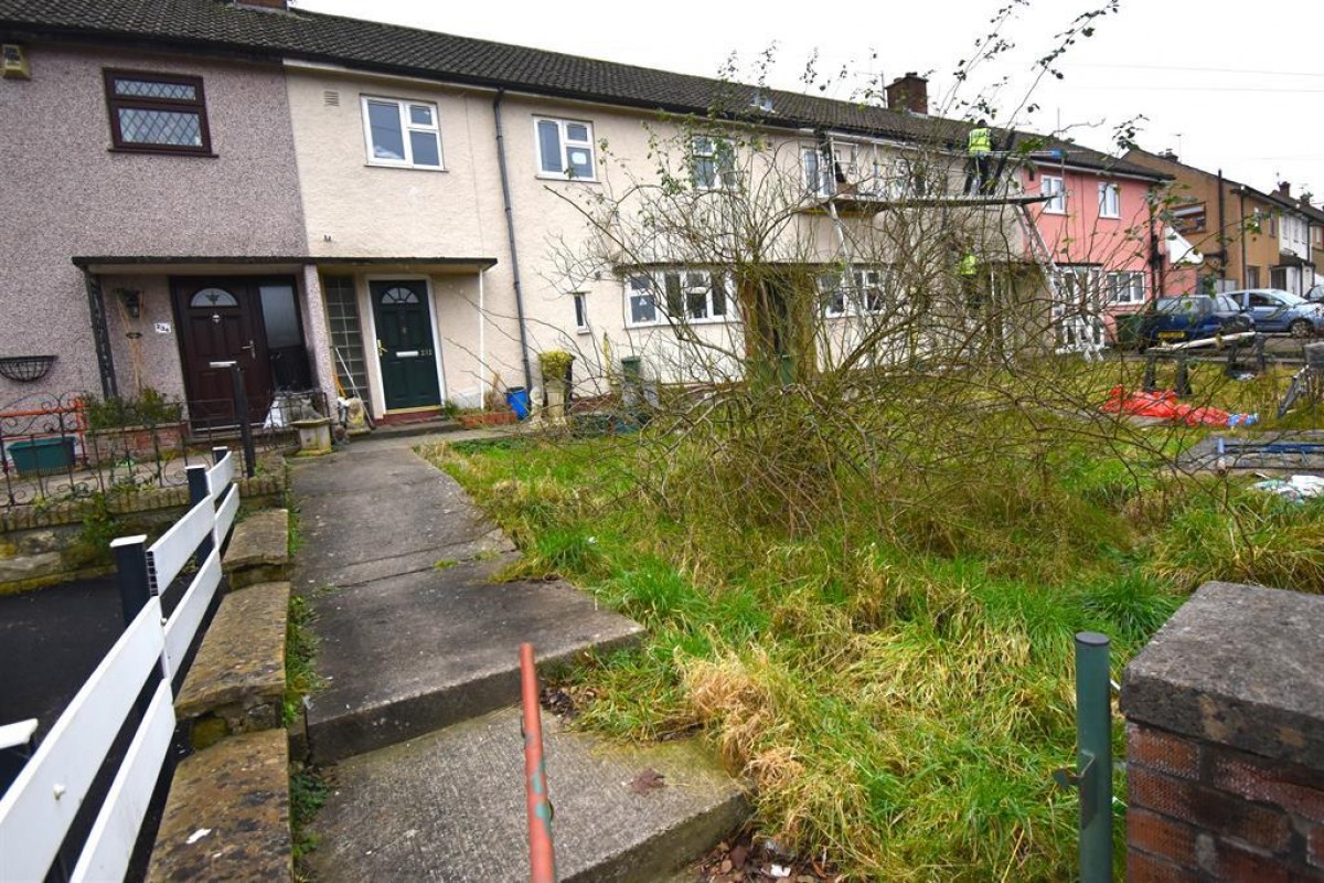 New Cheltenham Road, Kingswood, Bristol, BS15 4RN