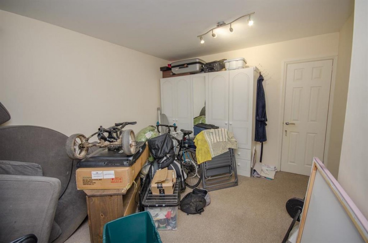 Bridge Farm Walk, Mangotsfield, Bristol, BS16 9LY