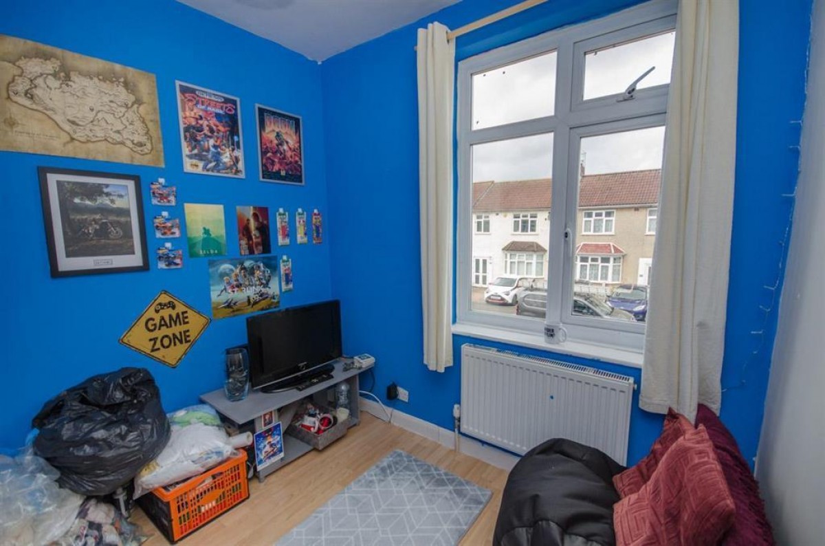 Jubilee Crescent, Mangotsfield, Bristol, BS16 9BD