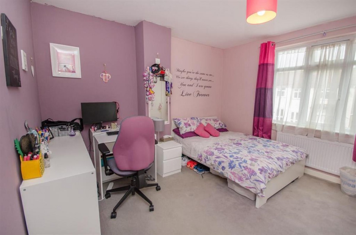 Jubilee Crescent, Mangotsfield, Bristol, BS16 9BD