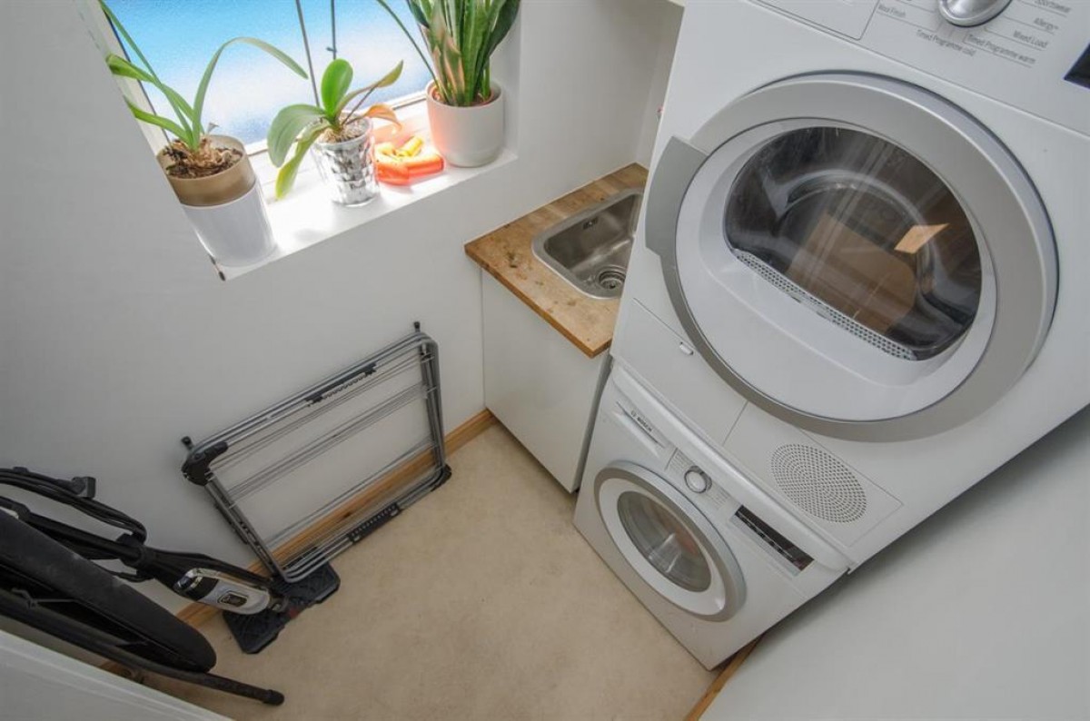 Buckingham Place, Downend, Bristol, BS16 5TN