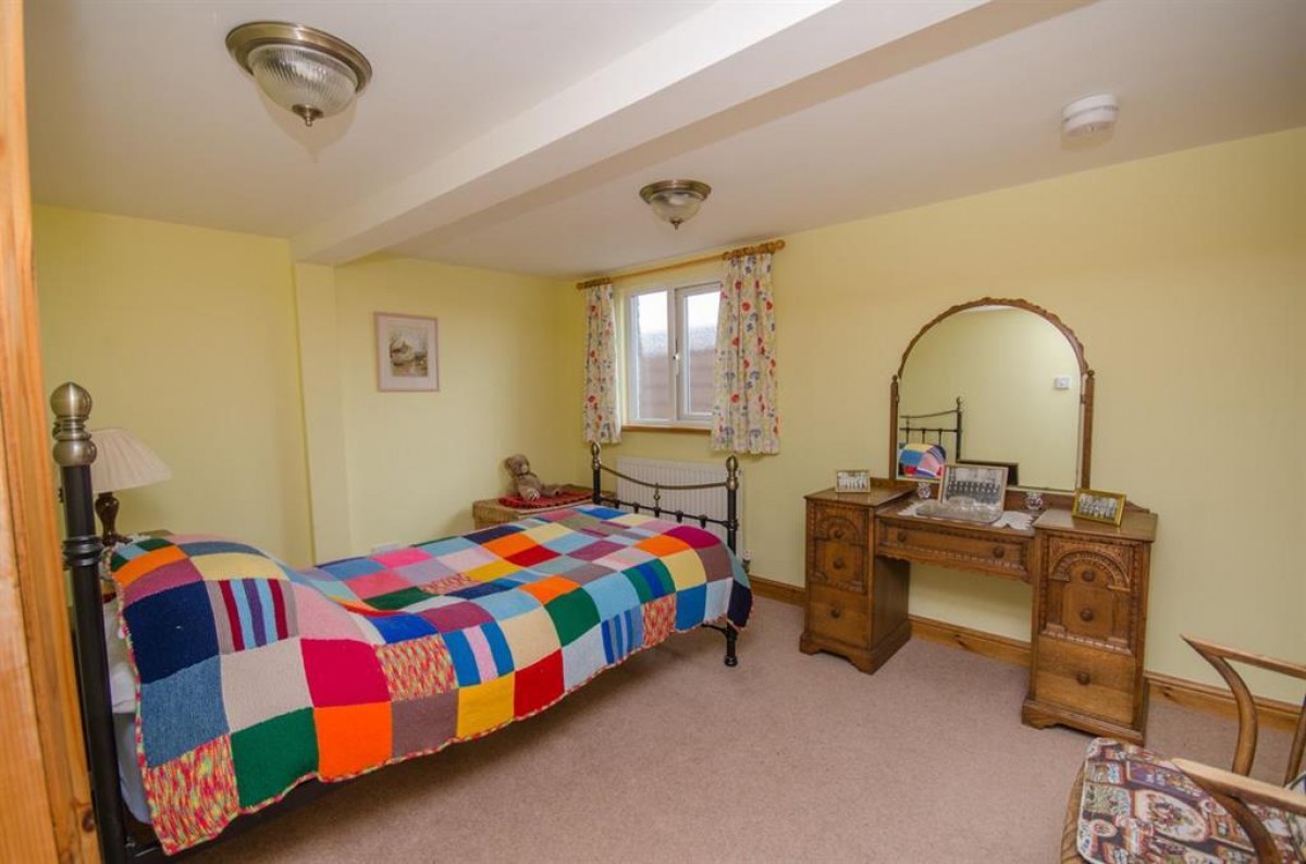 Buckingham Place, Downend, Bristol, BS16 5TN