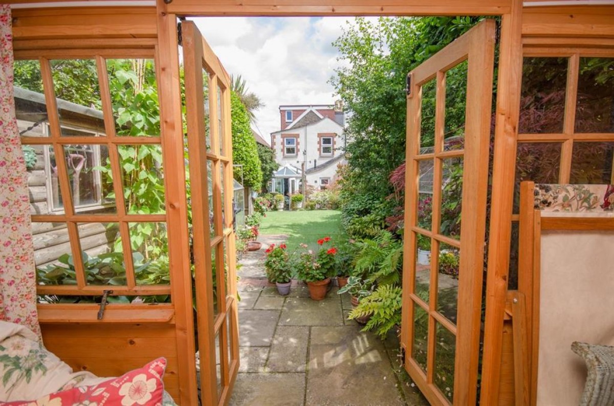 Buckingham Place, Downend, Bristol, BS16 5TN