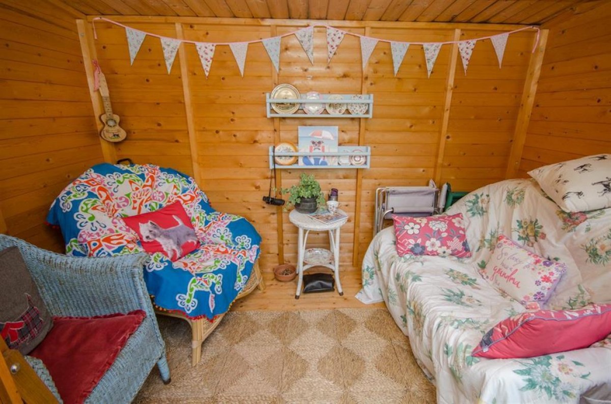 Buckingham Place, Downend, Bristol, BS16 5TN