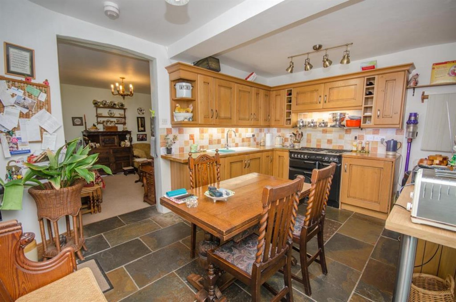 Buckingham Place, Downend, Bristol, BS16 5TN