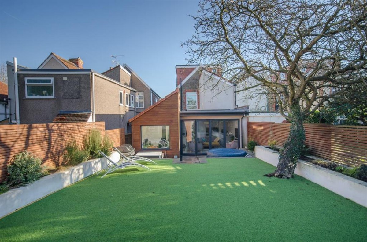 Buckingham Place, Downend, Bristol, BS16 5TN