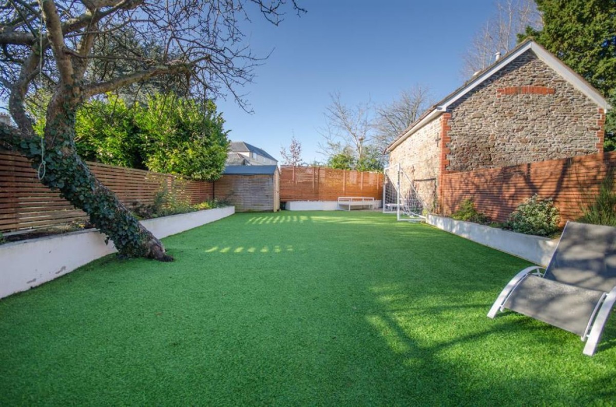 Buckingham Place, Downend, Bristol, BS16 5TN