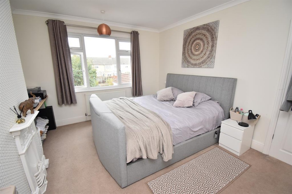 Croomes Hill, Downend, Bristol, BS16 5EH