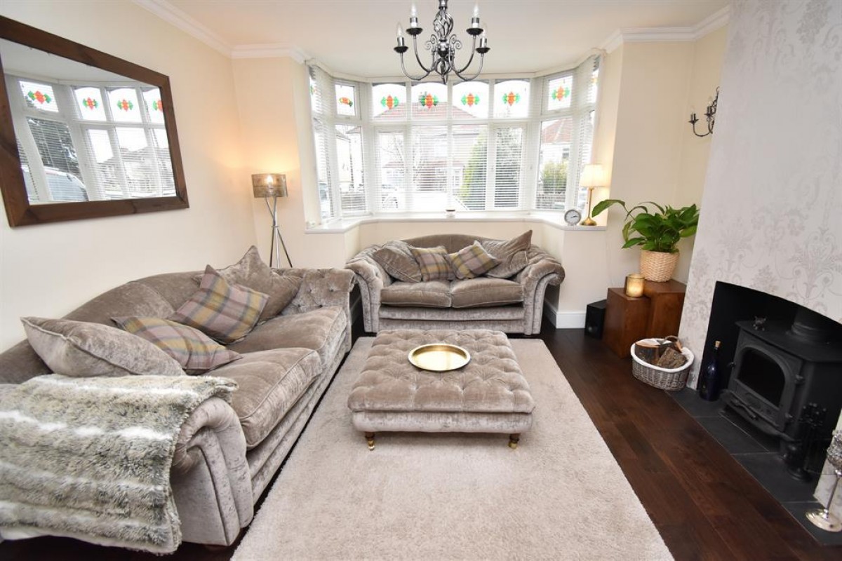Croomes Hill, Downend, Bristol, BS16 5EH