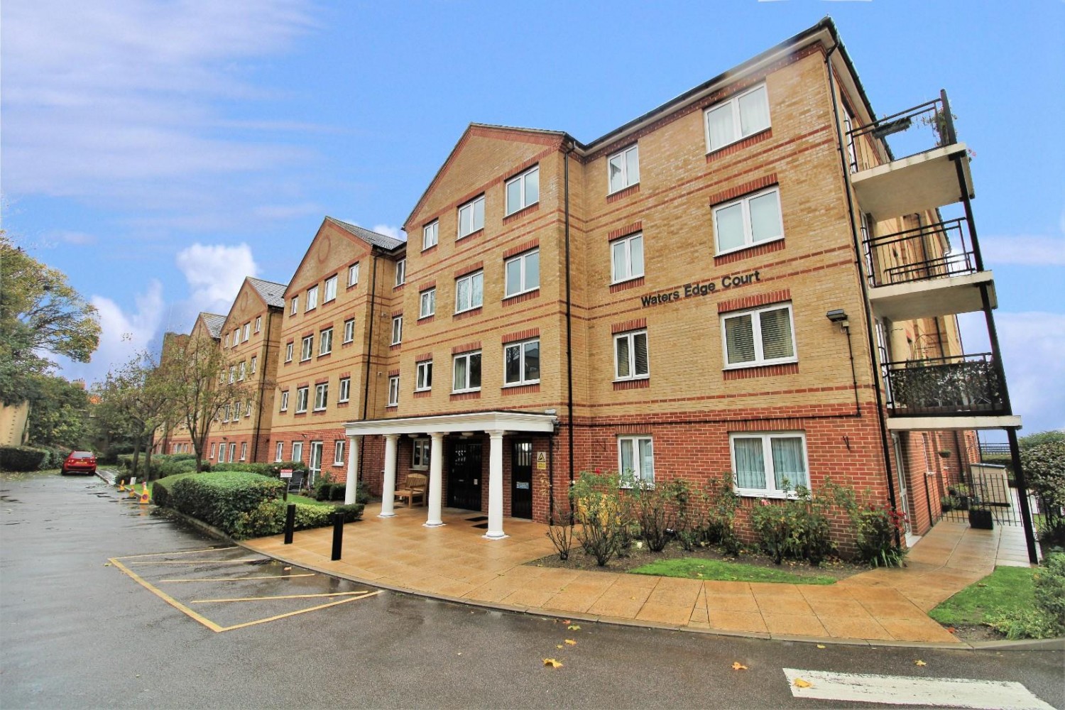 Waters Edge Court , 1 Wharfside Close, Erith, Kent , DA8 1QW