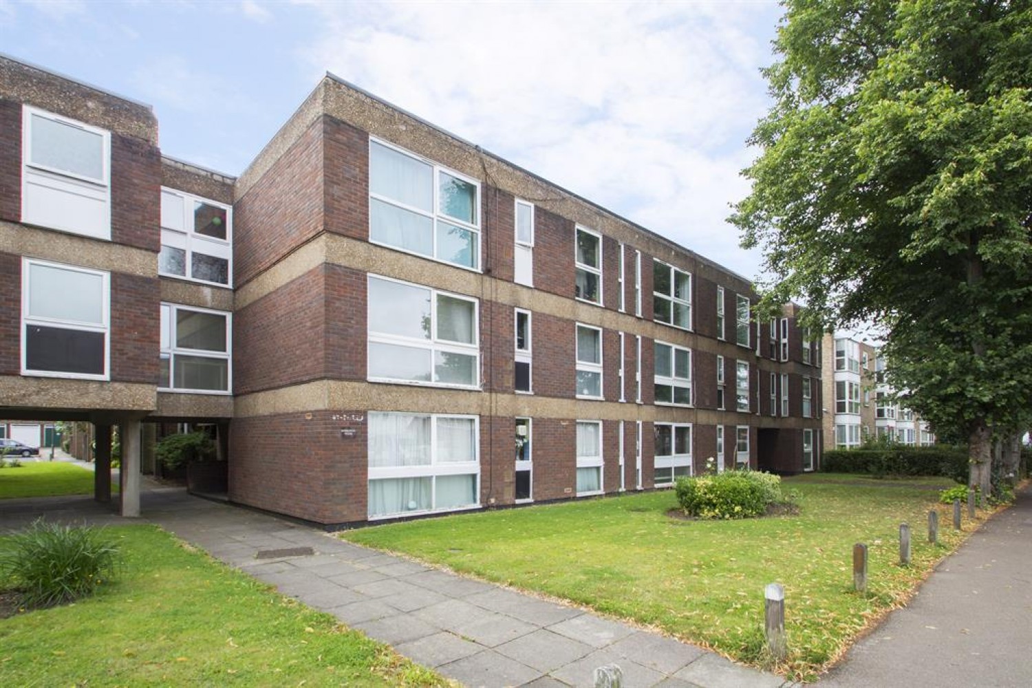 Longlands Road, Sidcup, Kent, DA15 7NB