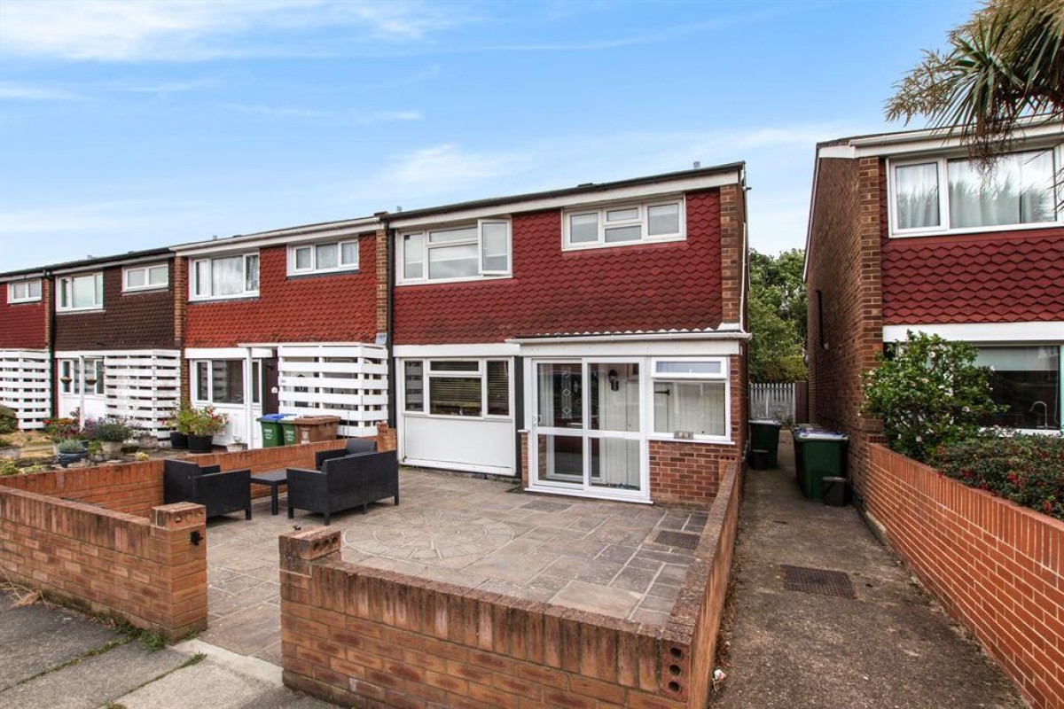 Hurst Road, Bexley, Kent, DA5 3DZ