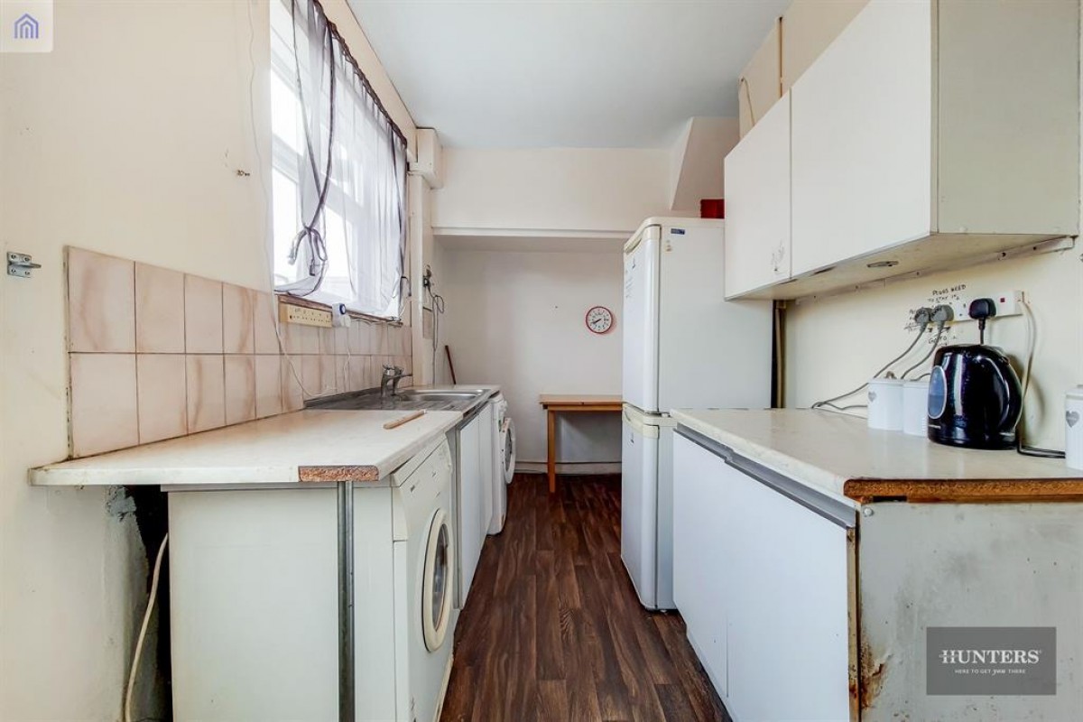 Campden Crescent, Dagenham, RM8