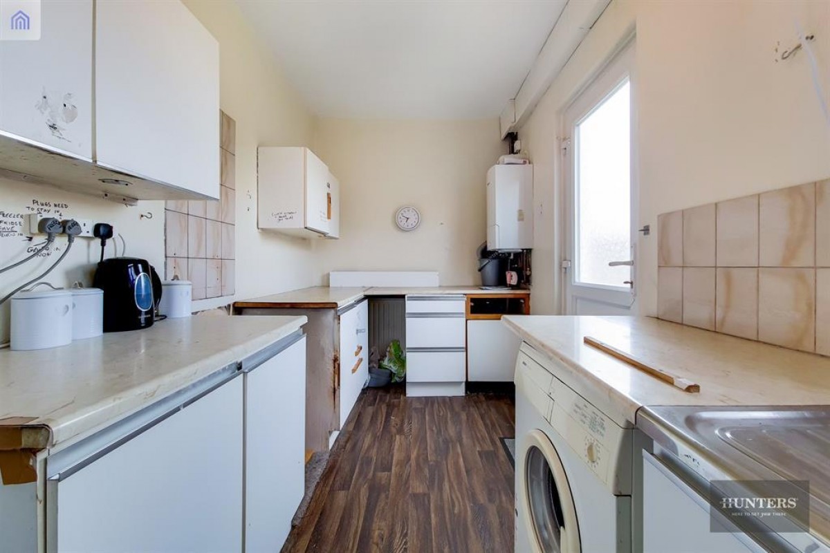 Campden Crescent, Dagenham, RM8