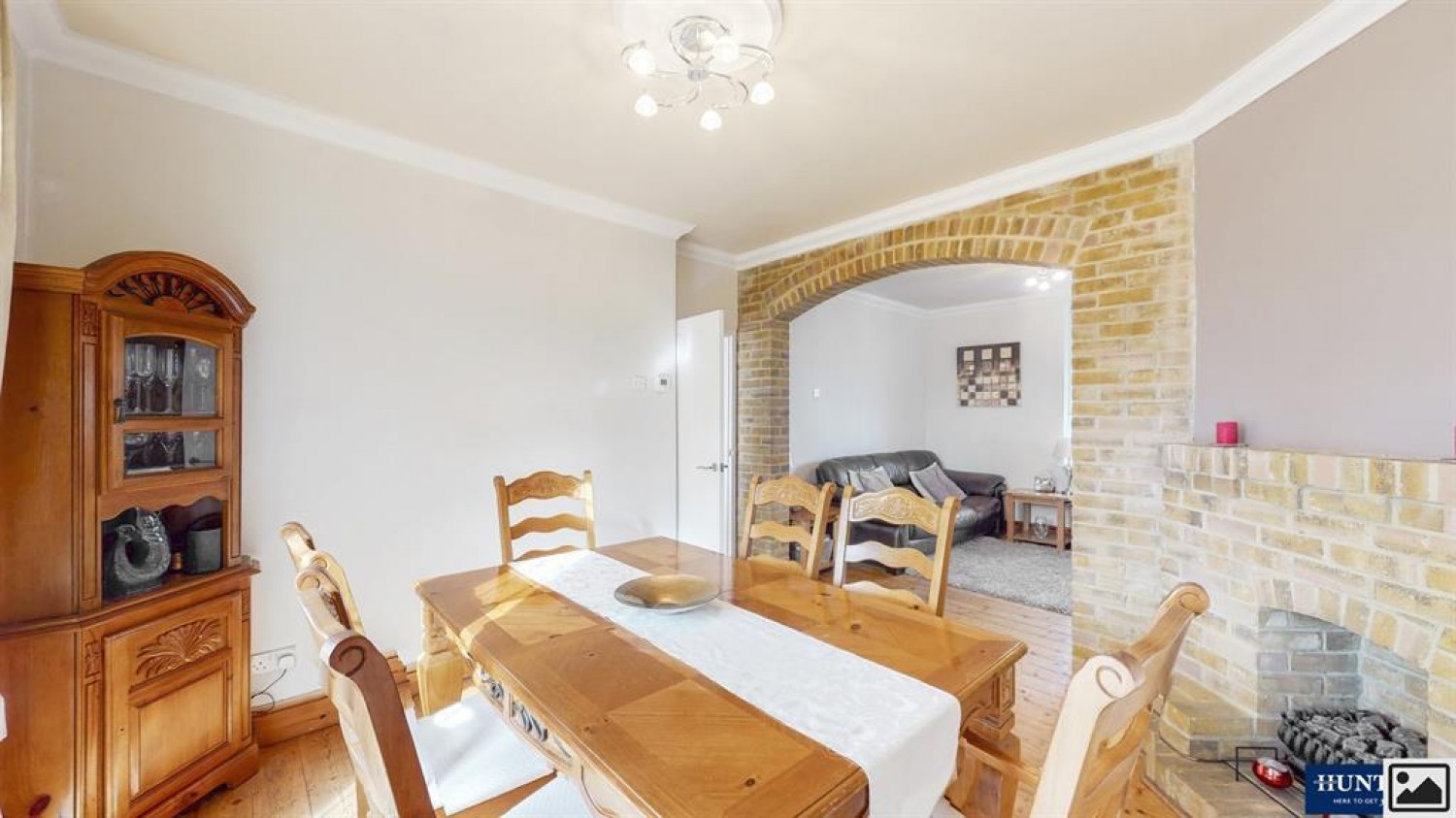 Coombewood Drive, Chadwell Heath, RM6