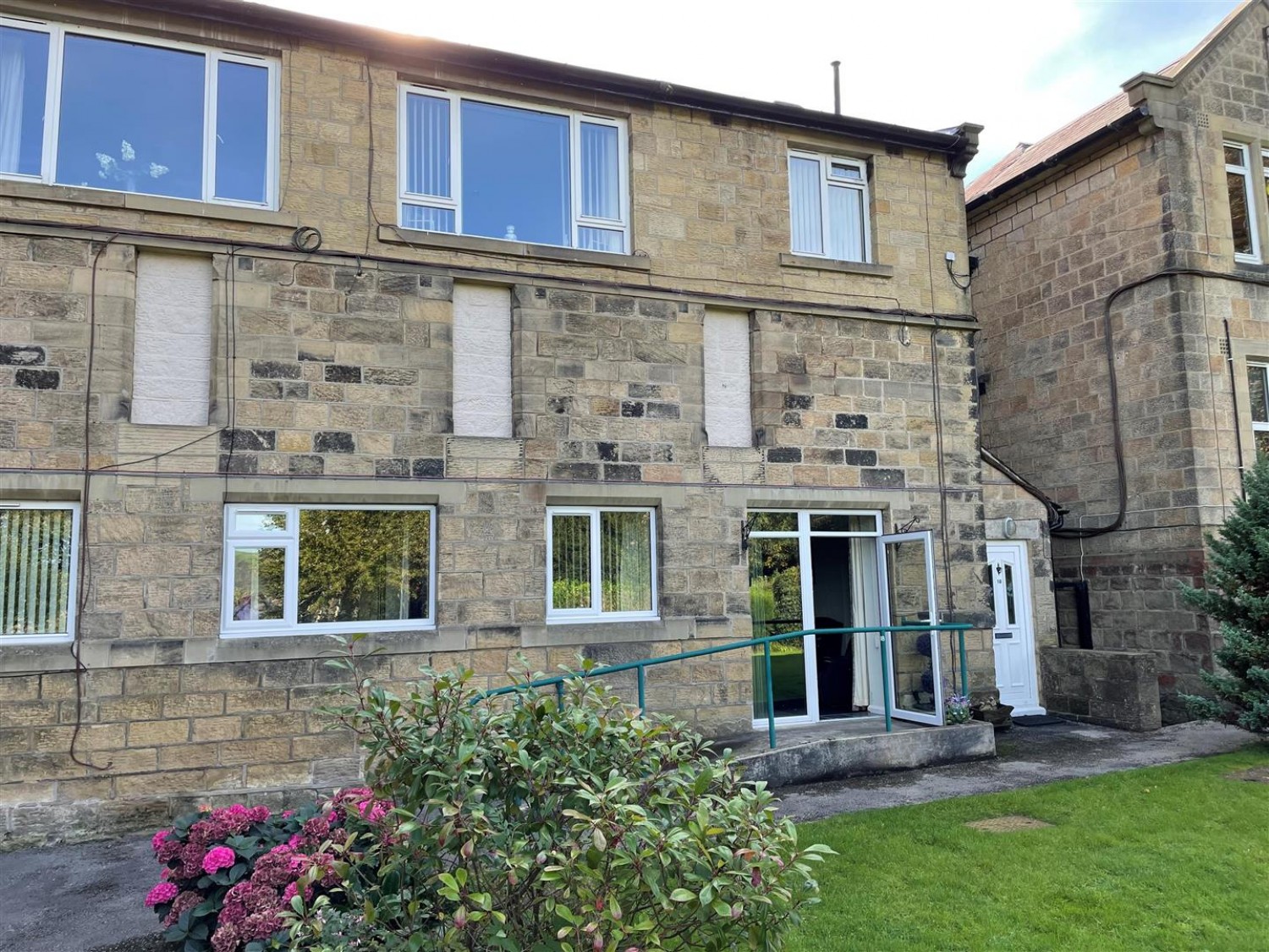 Queens Road, Ilkley, LS29