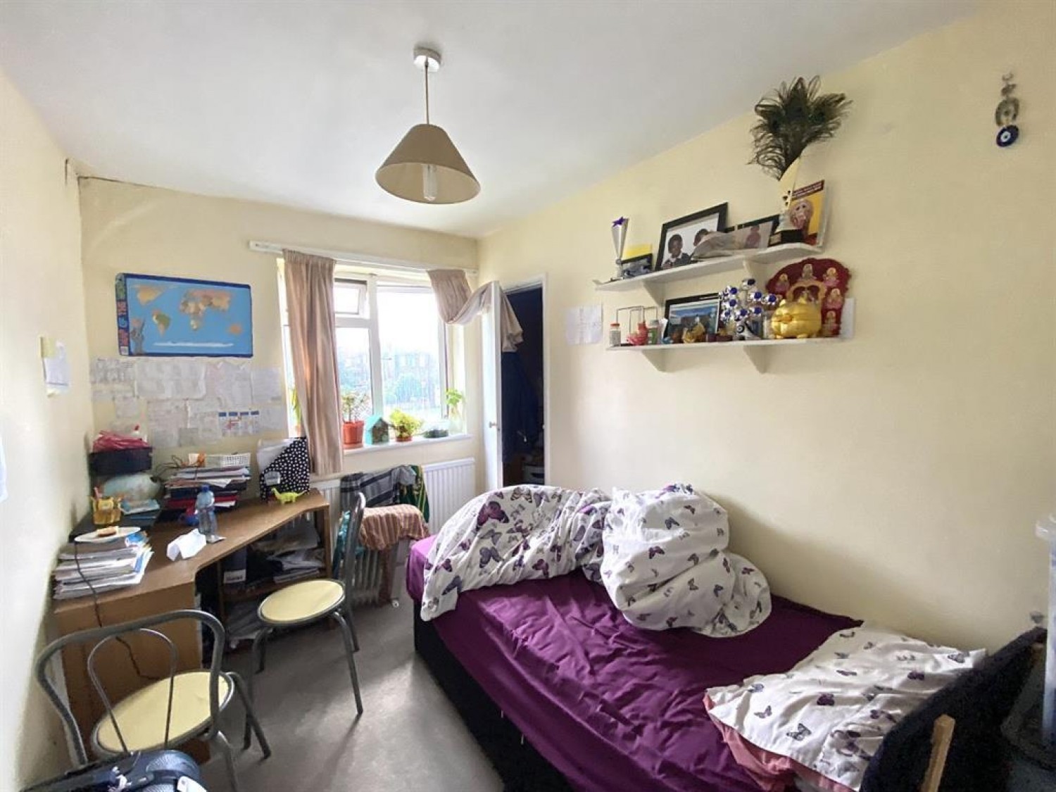 2 bedroom Flat for sale in Fairey Avenue, Hayes, UB3 4NZ