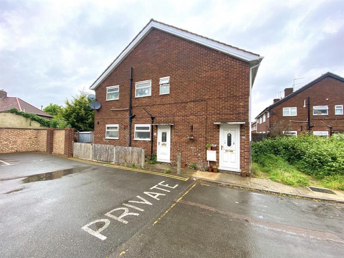 Fairey Avenue, Hayes, UB3 4NZ