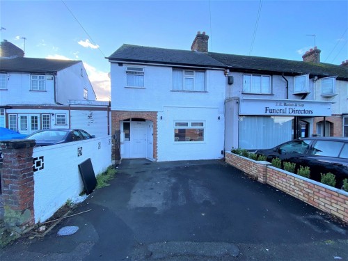 Willow Tree Lane, Hayes, Middlesex, UB4 9BB