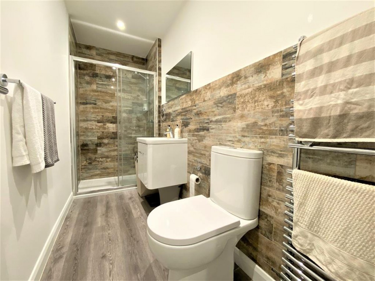 Willow Tree Lane, Hayes, Middlesex, UB4 9BB