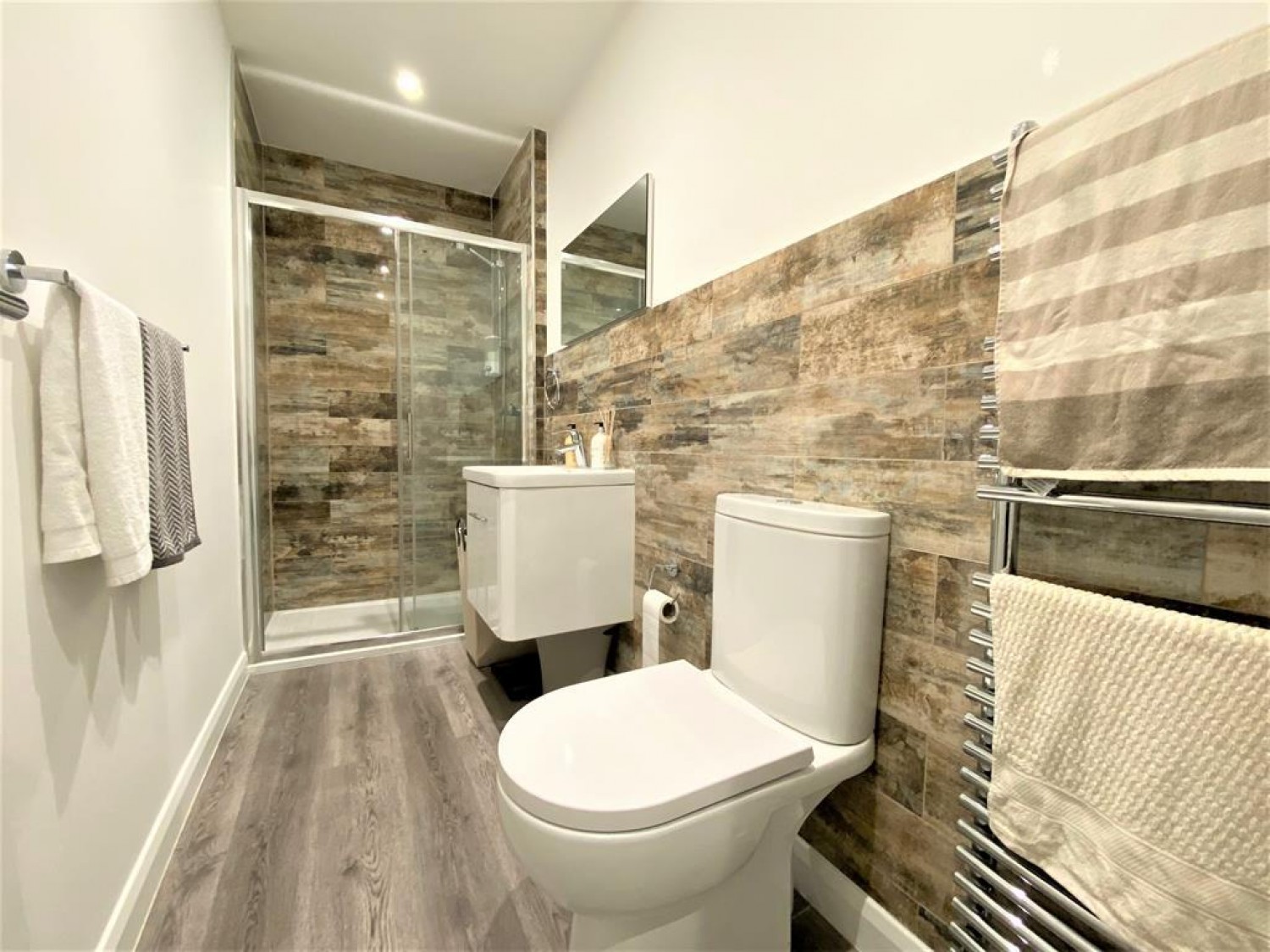 Willow Tree Lane, Hayes, Middlesex, UB4 9BB