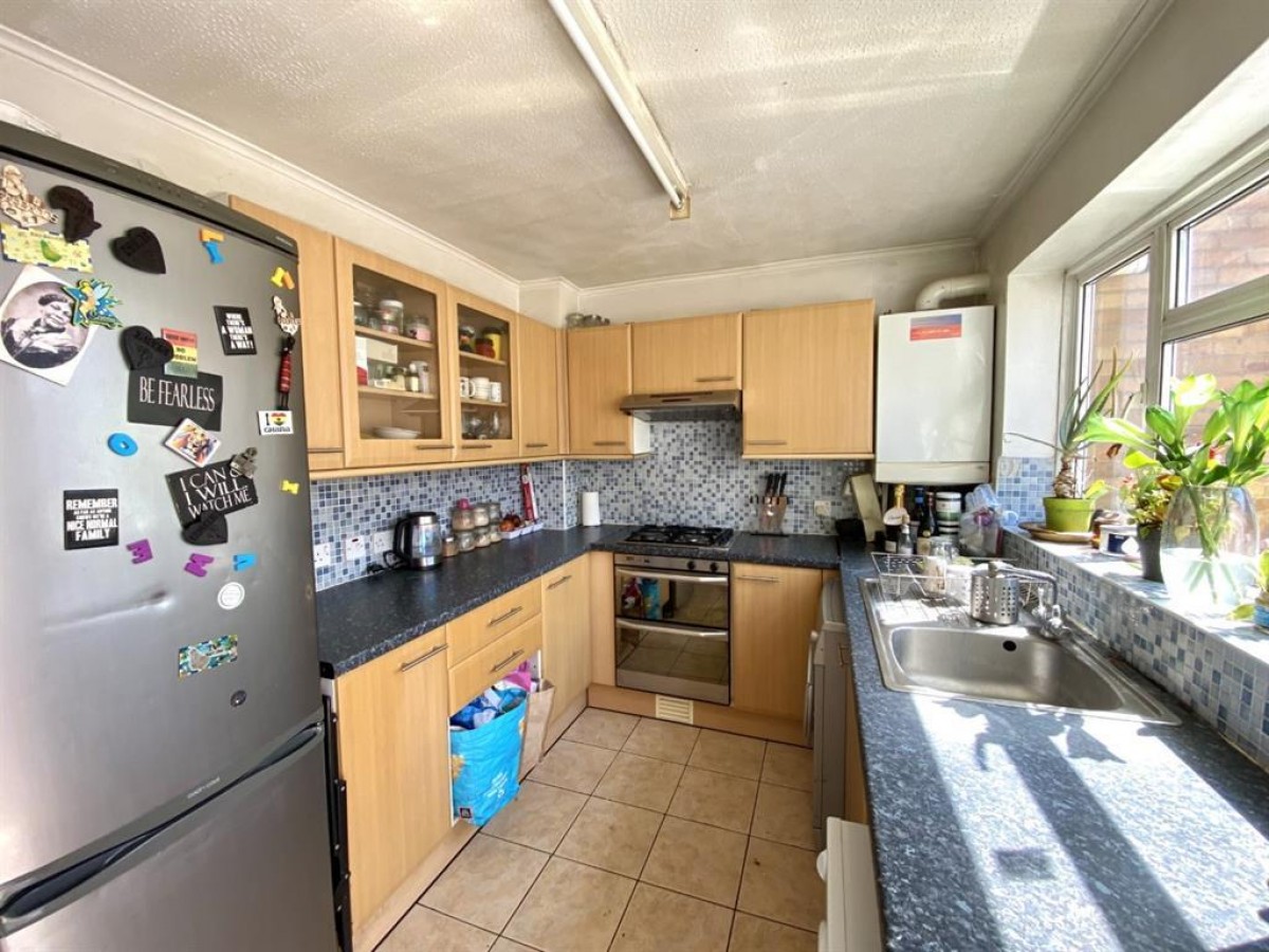 Savoy Avenue, Hayes, UB3 4HE