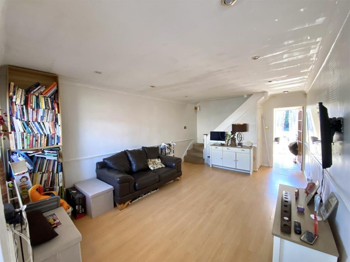 Savoy Avenue, Hayes, UB3 4HE