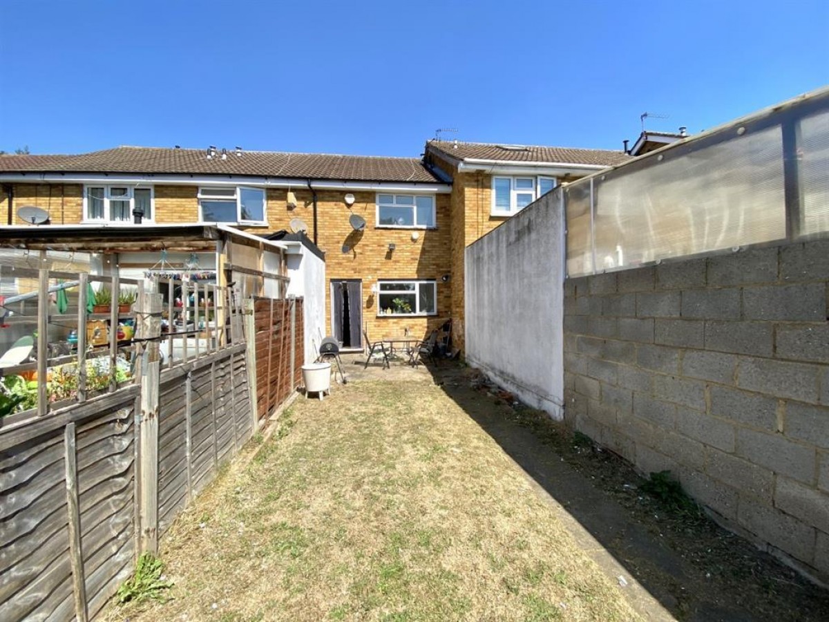 Savoy Avenue, Hayes, UB3 4HE