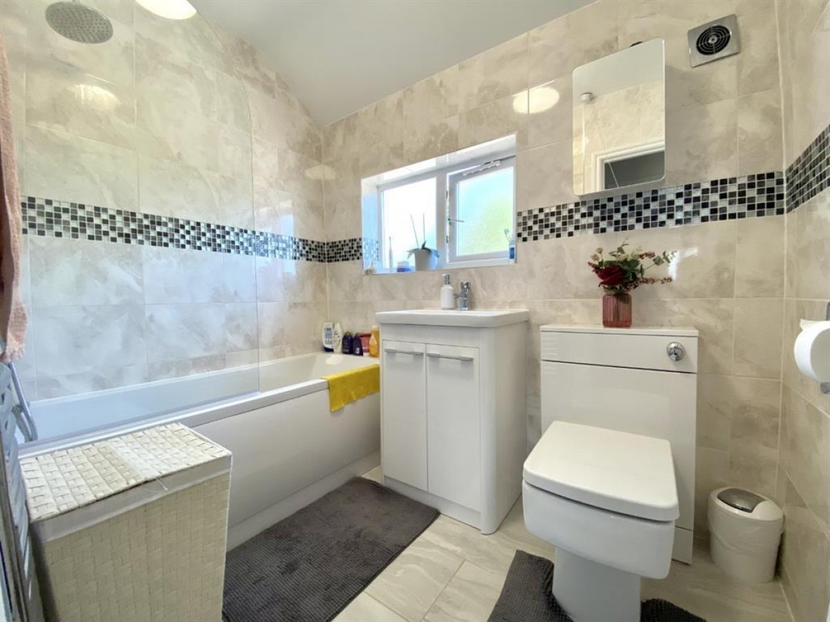 Nelson Close, Uxbridge, Middlesex, UB10 0PX