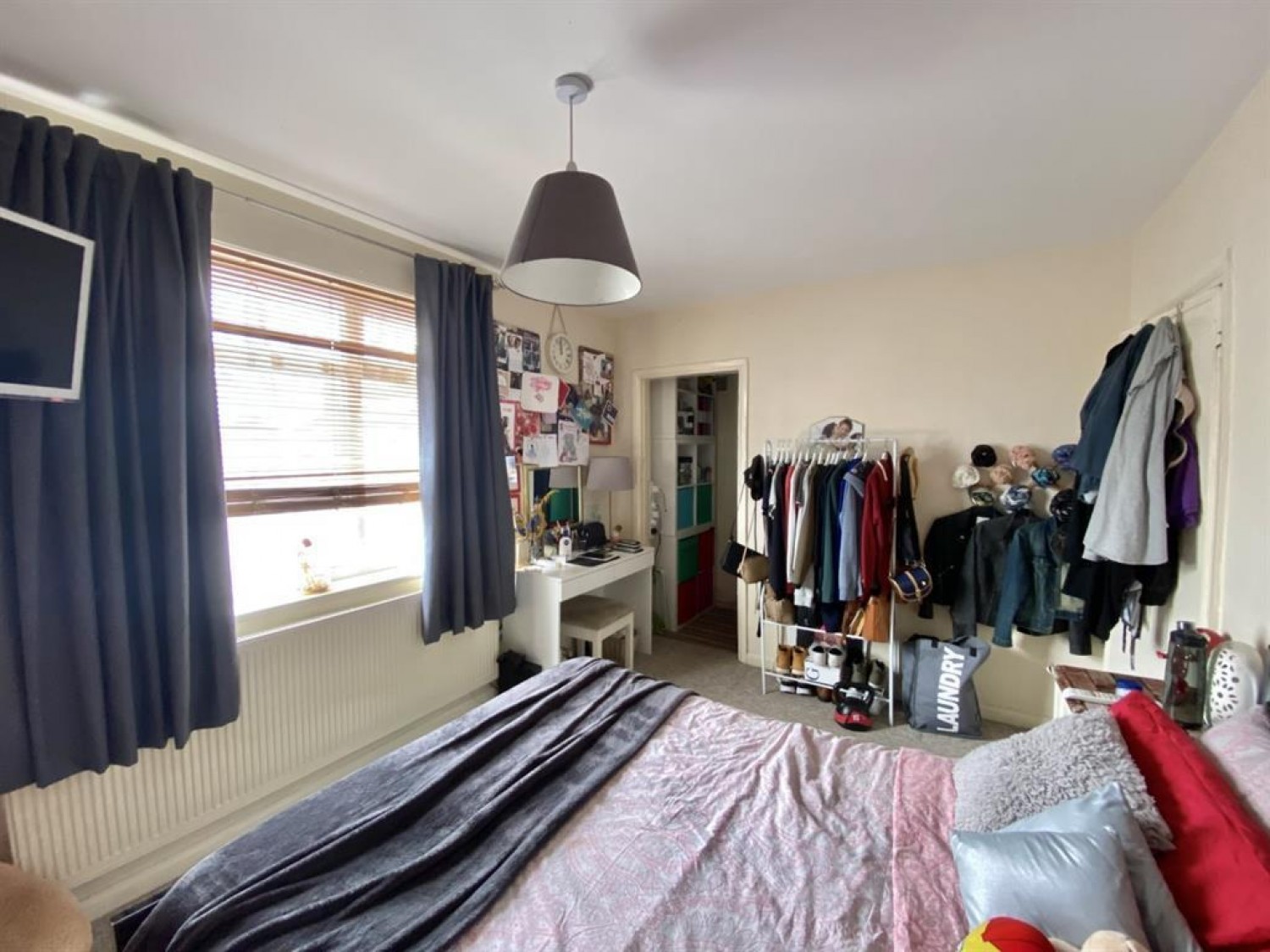 Minet Drive, Hayes, Middlesex, UB3 3JN